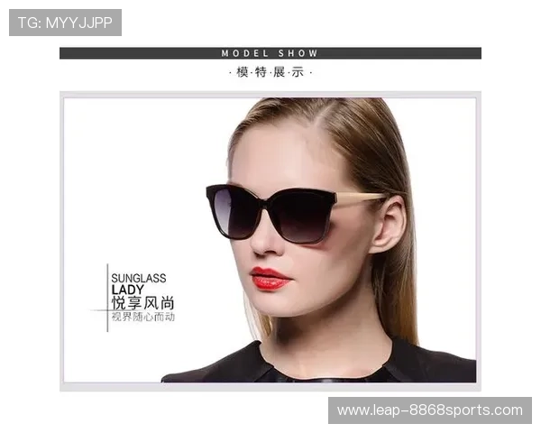 足球球星墨镜潮流风采探索 彰显个性与时尚魅力